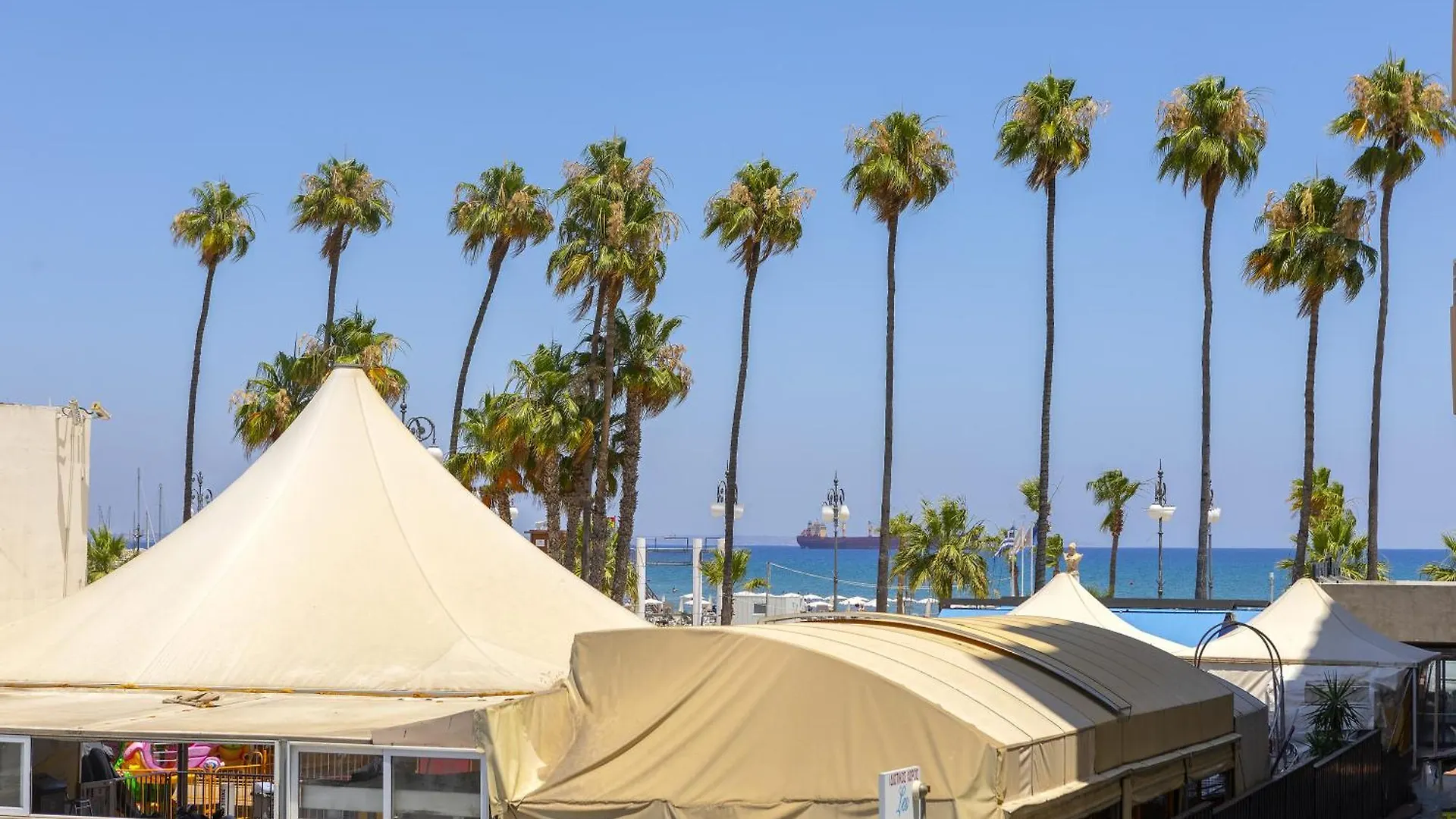 AirBnSea Centre Apts Larnaca