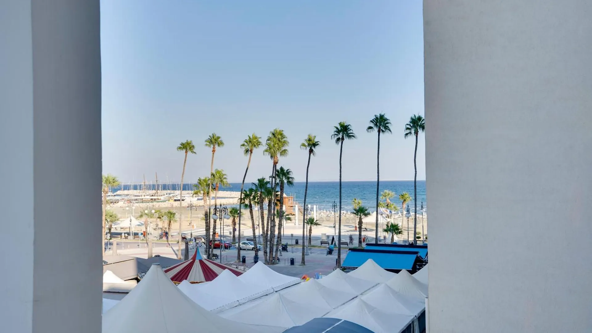 AirBnSea Centre Apts Larnaca