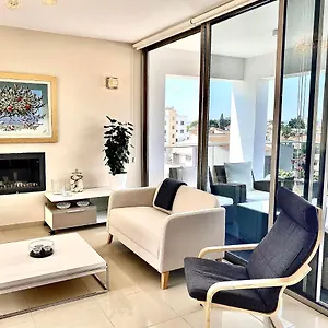  דירה The Penthouse 401