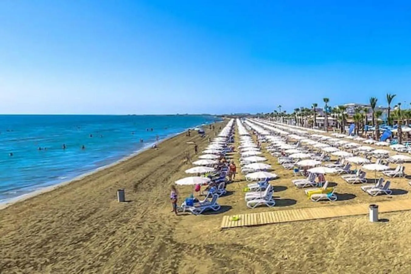 Airbnsea City Centre Side Sea View Apartments Larnaca