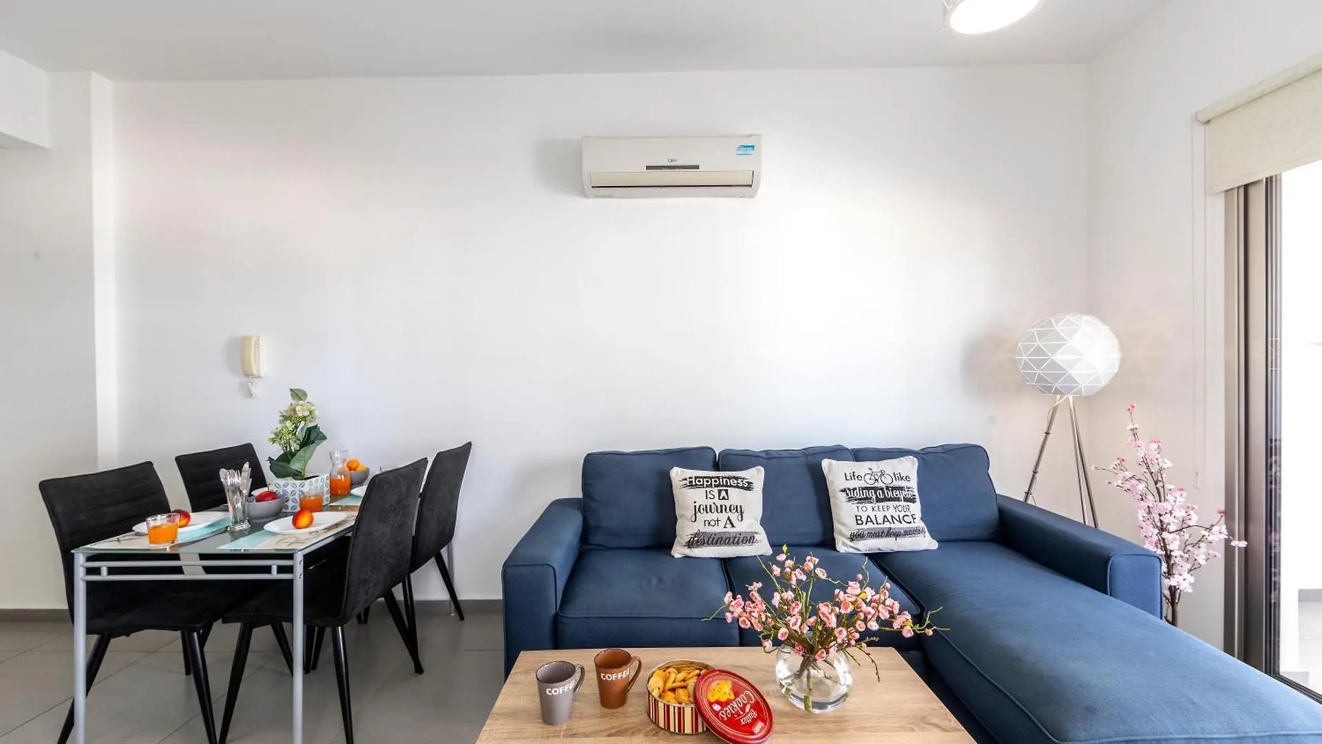 Airbnsea City Centre Side Sea View Apartments Larnaca Cyprus