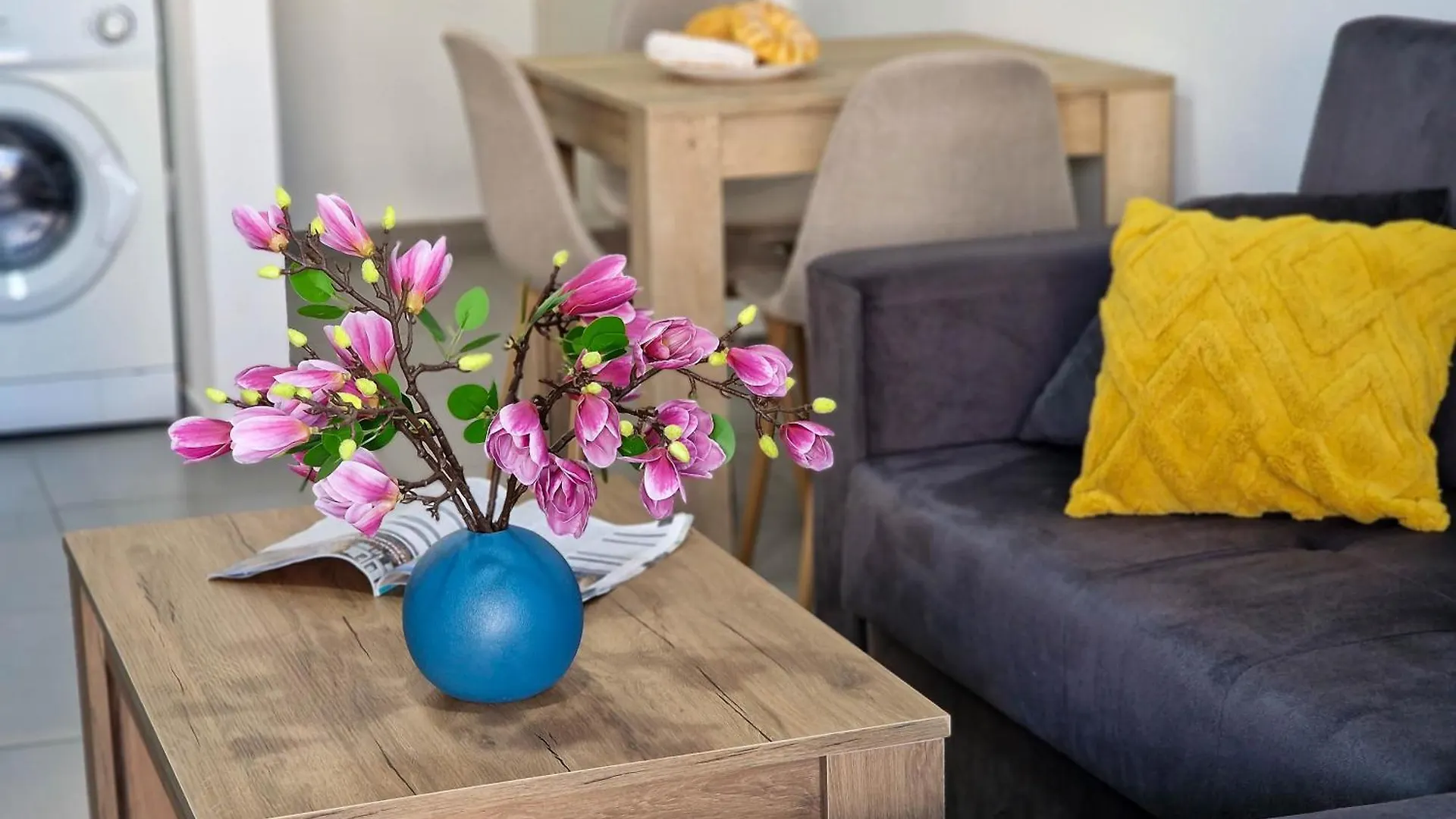Airbnsea City Centre Side Sea View Apartments Larnaca